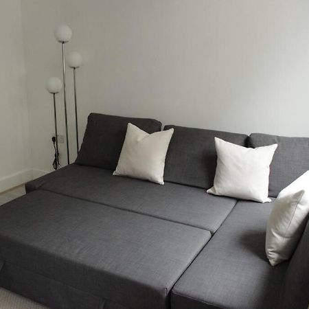 2 Bedroom Central London Apartment Modern And Stylish Εξωτερικό φωτογραφία