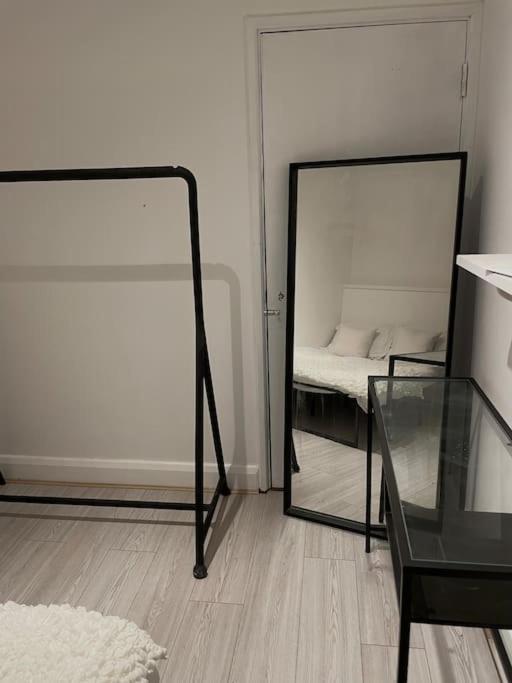 2 Bedroom Central London Apartment Modern And Stylish Εξωτερικό φωτογραφία
