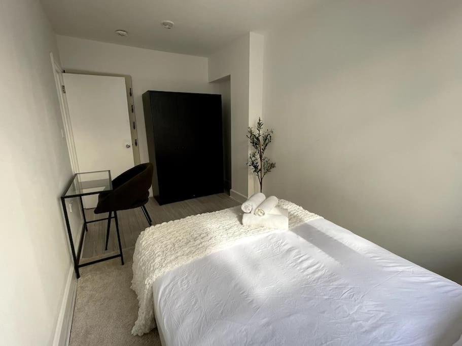2 Bedroom Central London Apartment Modern And Stylish Εξωτερικό φωτογραφία